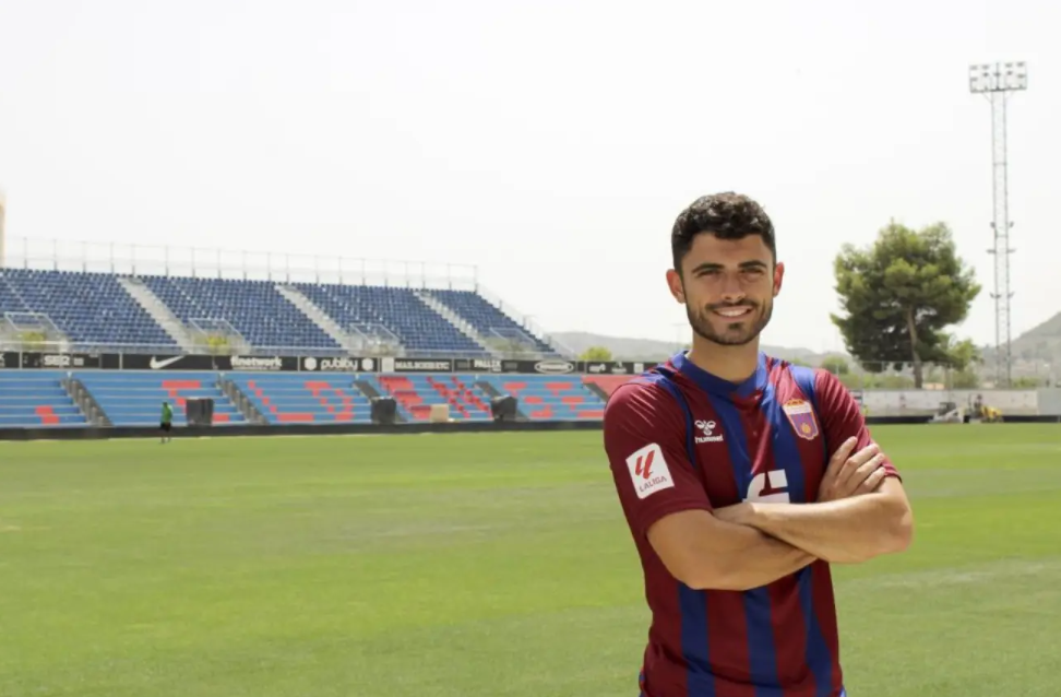 Sergio Ortuño reforzaría el centro del campo del Cádiz CF